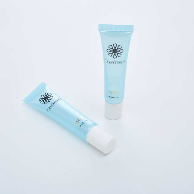 10 جرام 15 جرام جل تجميلي فارغ ذو فوهة طويلة وأنبوب ناعم