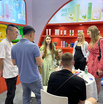 مقدمة لسياسة عينة شركتنا