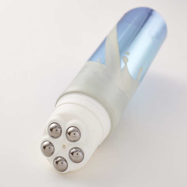 كرة دوارة معدنية قضيب غسول الجسم أنبوب بلاستيكي