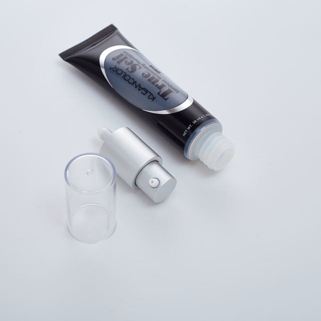 أنبوب مستحضرات التجميل بدون هواء، كريم أساس من البلاستيك الناعم مع مضخة