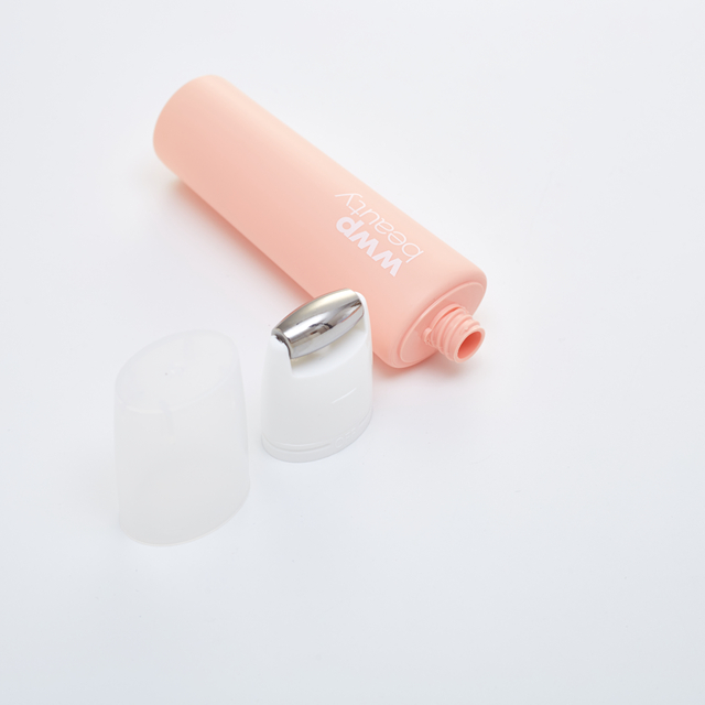 30-50 مل أداة توزيع المكياج المعدنية ذات الأسطوانة المعدنية للتدليك الواقي من الشمس أنبوب ناعم